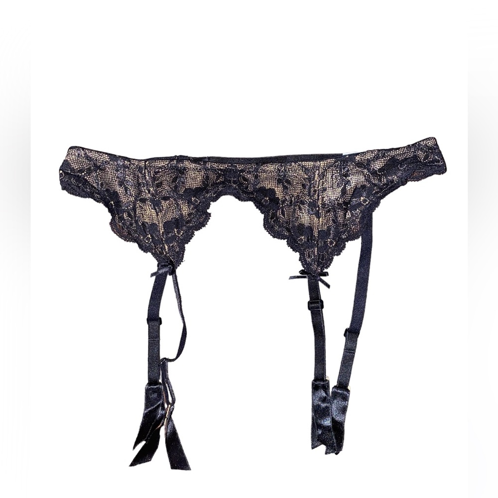 Intimissimi Black Lace and Metallic Gold Garter Belt